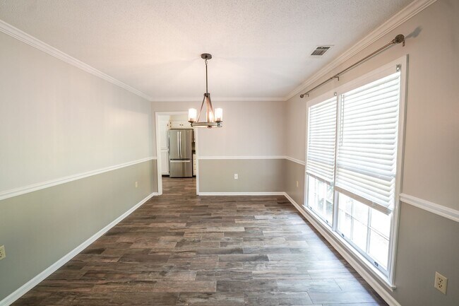 Building Photo - Available Soon!