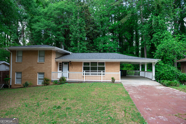 Building Photo - 2689 Collier Dr NW