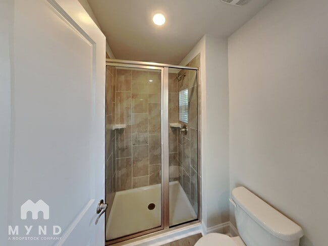 Building Photo - 158 Brixham Lp