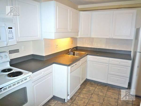 Building Photo - 1 bedroom in Brookline MA 02446