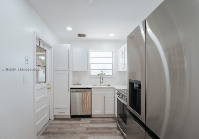 Building Photo - 2041 NW 81st Ave