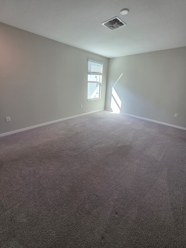 Building Photo - 7418 Rosy Periwinkle Ct