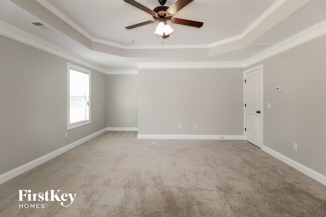 Building Photo - 1810 Cedar Oaks Ln