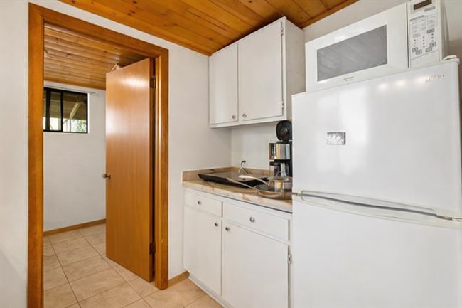 Building Photo - Kula/Omapio Studio