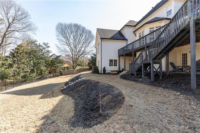 Building Photo - 9360 Nesbit Lakes Dr