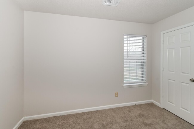 Building Photo - 1212 Calebs Ridge Dr