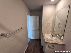 Building Photo - 465 Middle Grn Lp