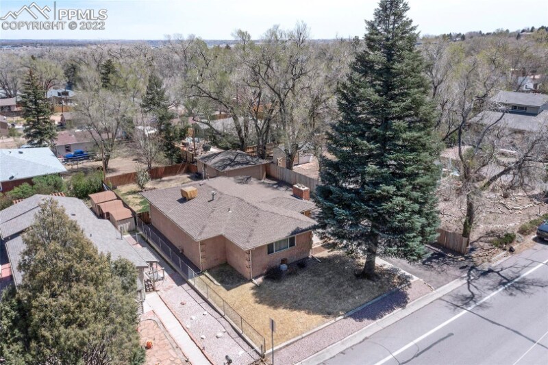 Building Photo - 1711 Lorraine St