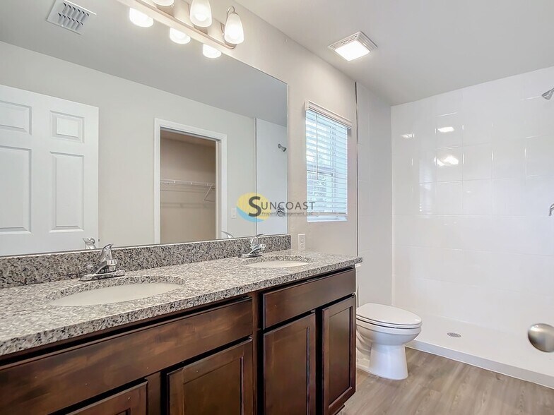 Building Photo - 14832 SW 47th Ct