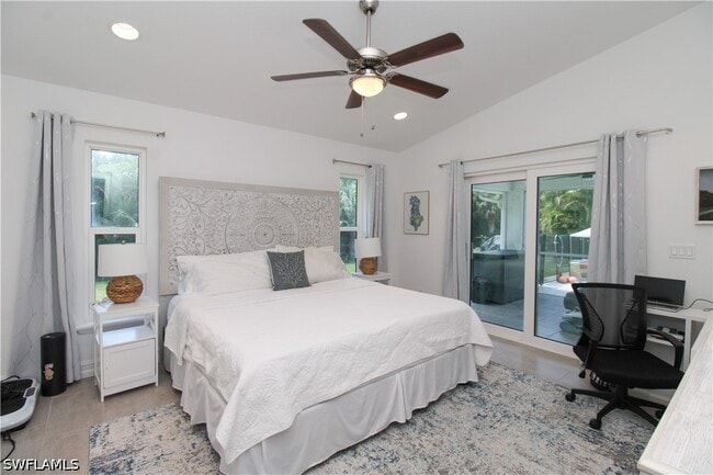 Building Photo - 721 Logan Blvd S