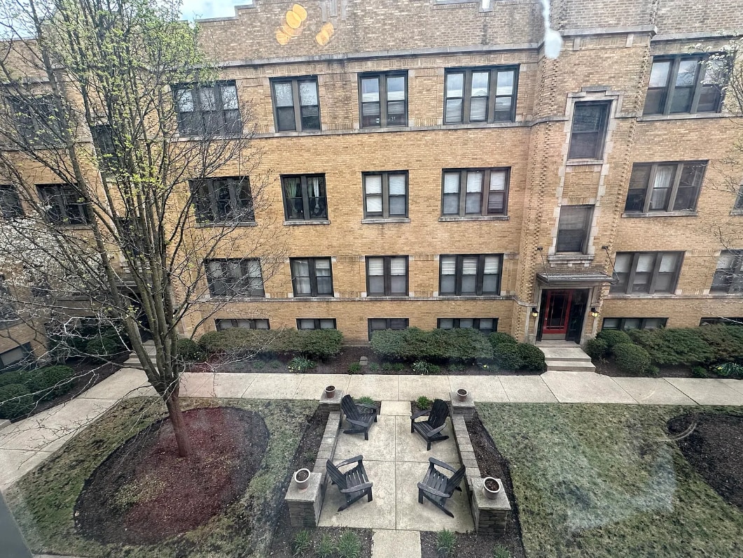 Building Photo - 1360 W Estes Ave