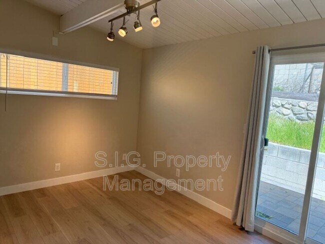 Building Photo - 5147 Cloud Ave