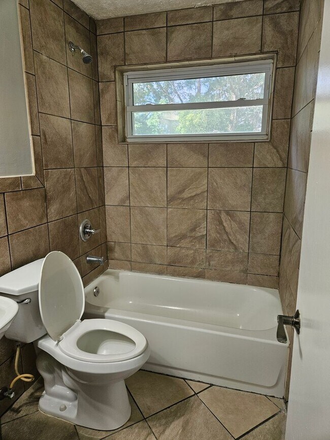 Building Photo - 873 Baxley Way