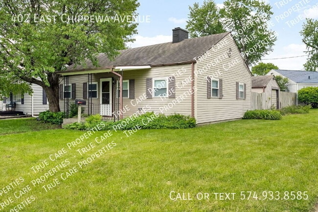Building Photo - 402 E Chippewa Ave