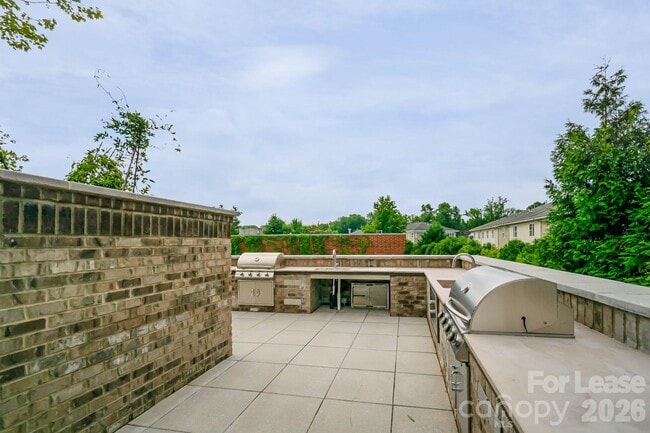 Building Photo - 3630 N Davidson St