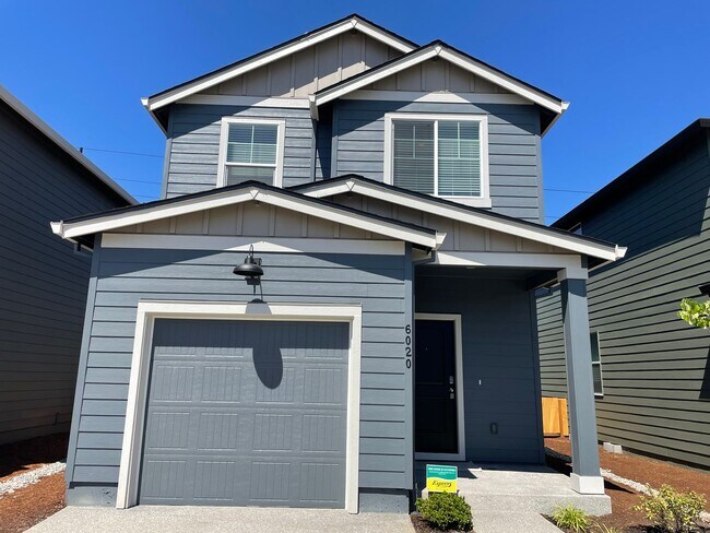 Building Photo - HALF OFF FIRST MONTHS RENT 3 Bed 2.5 Bath ...