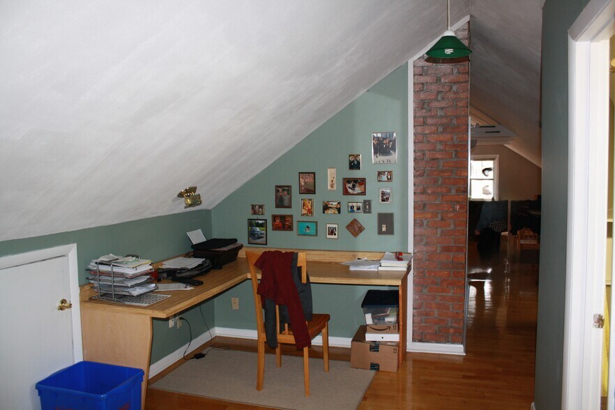 Building Photo - 543 Clarendon St