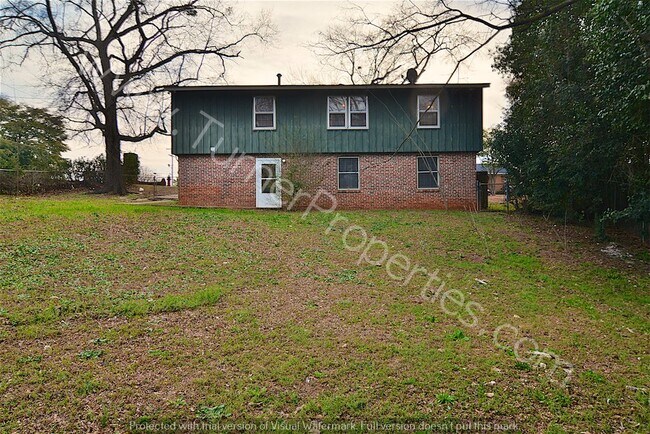 Building Photo - 4000 Williamsburg Dr, Columbia, SC 29203