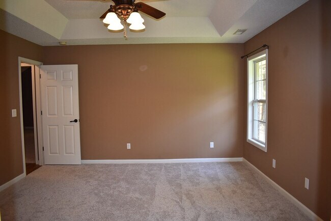 Building Photo - 2470 Navigator Cir