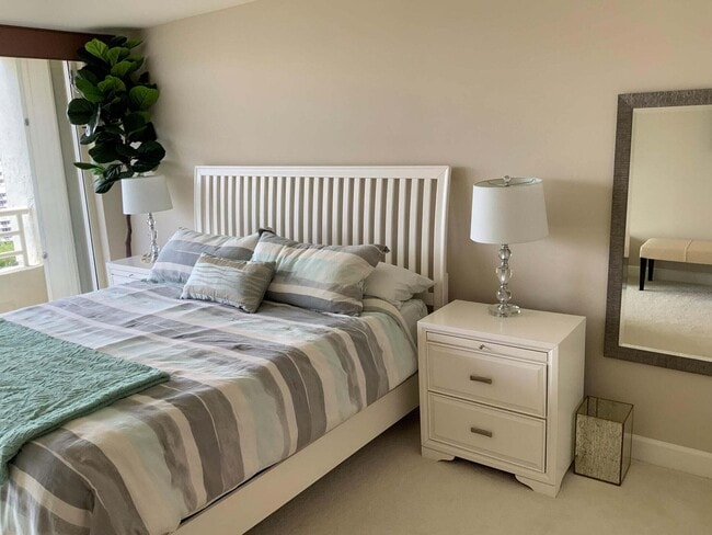 Building Photo - 4201 N Ocean Blvd