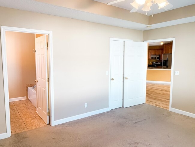 Building Photo - 1302 Story Ave