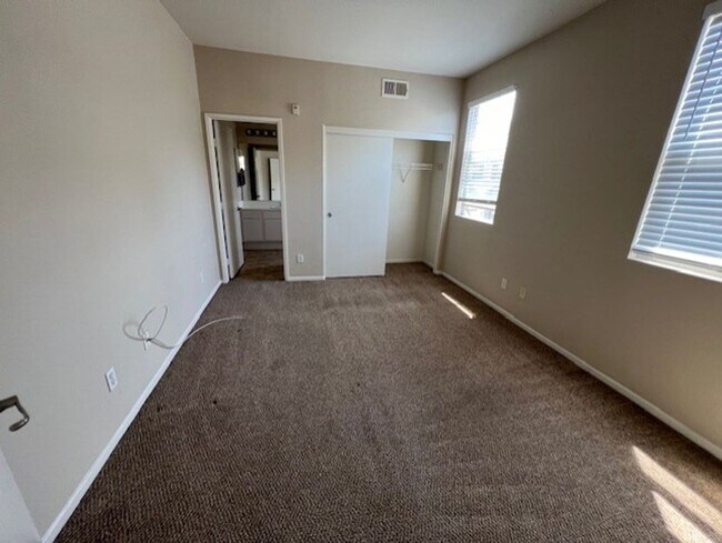 Building Photo - Coming Soon! Otay Ranch Townhouse with att...