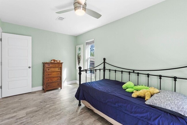 Building Photo - 301 Judy Dr