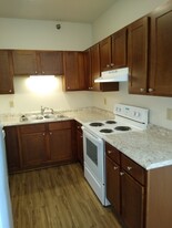 2 BR - Raphael - Furman Western Hills