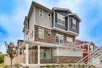 Building Photo - 4142 N Rome St