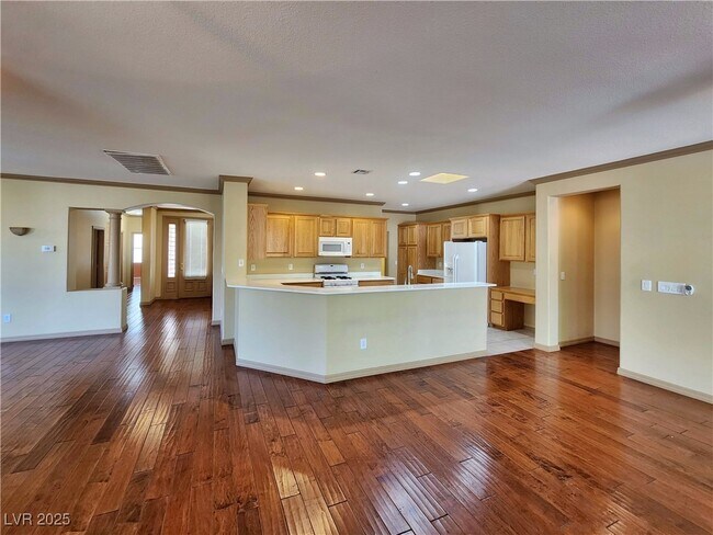 Building Photo - 10224 TRESOR Ct