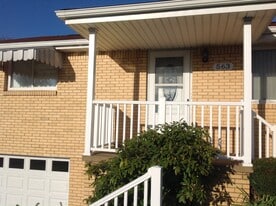 Building Photo - 563 Hickory Dr