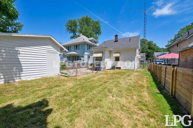Building Photo - 3617 Homewood Ave