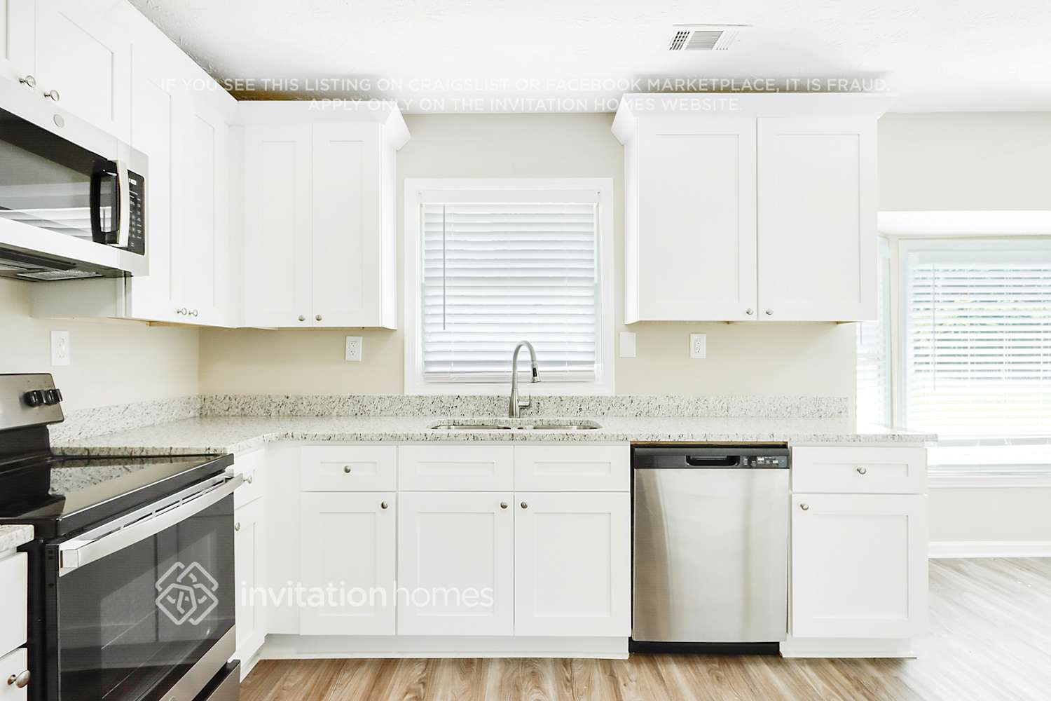 Building Photo - 65 Salem Meadow Dr