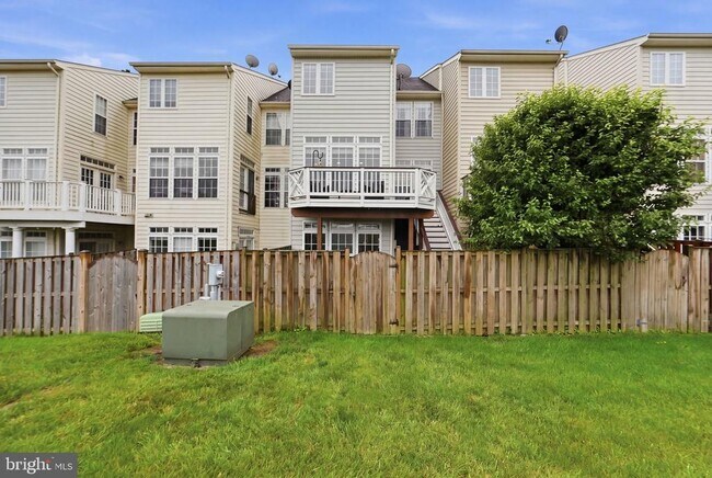 Building Photo - 15058 Danehurst Cir