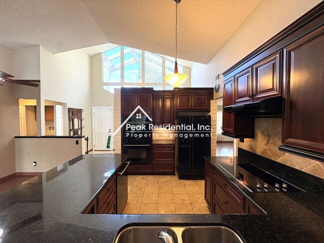 Building Photo - 11037 Mammoth River Ct