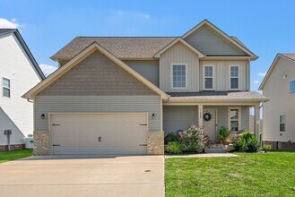 Building Photo - Modern Home in The Quarry Subdivision!