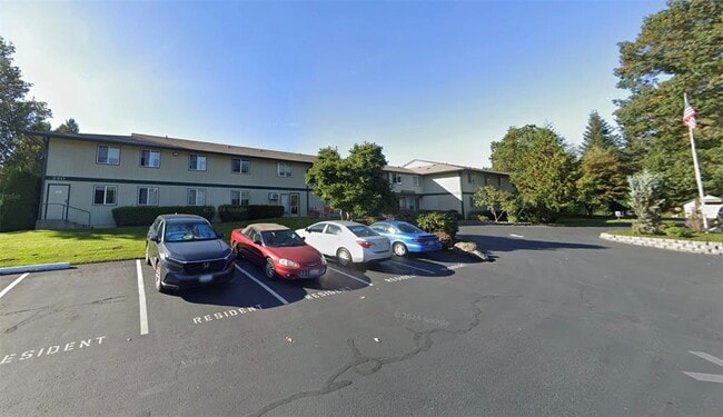 Building Photo - 280 Sylvan Way