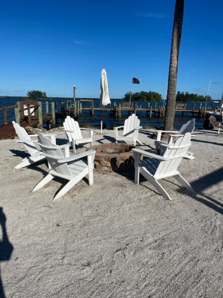 Building Photo - 11330 S Indian River Dr