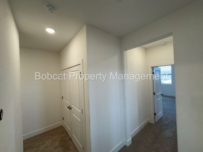 Building Photo - 3671 Pulsar Ln