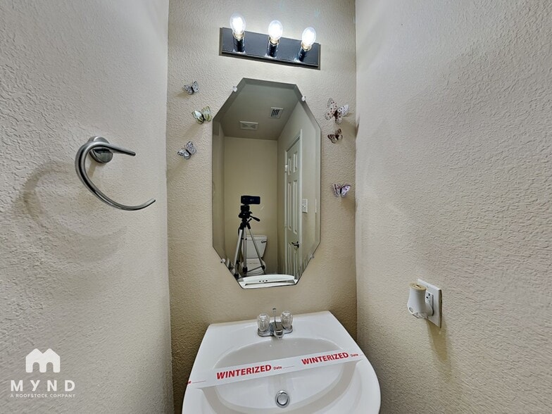 Building Photo - 507 Darlene Trail