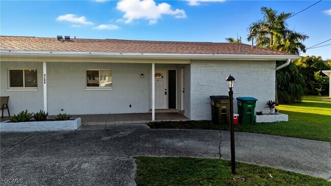 Primary Photo - 4208 SE 19th Pl