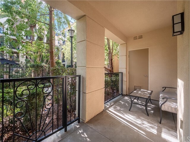 Building Photo - 3151 Watermarke Pl