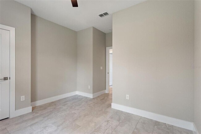 Building Photo - 3327 Trapper Ln
