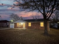 Building Photo - 4708 Pinson Dr