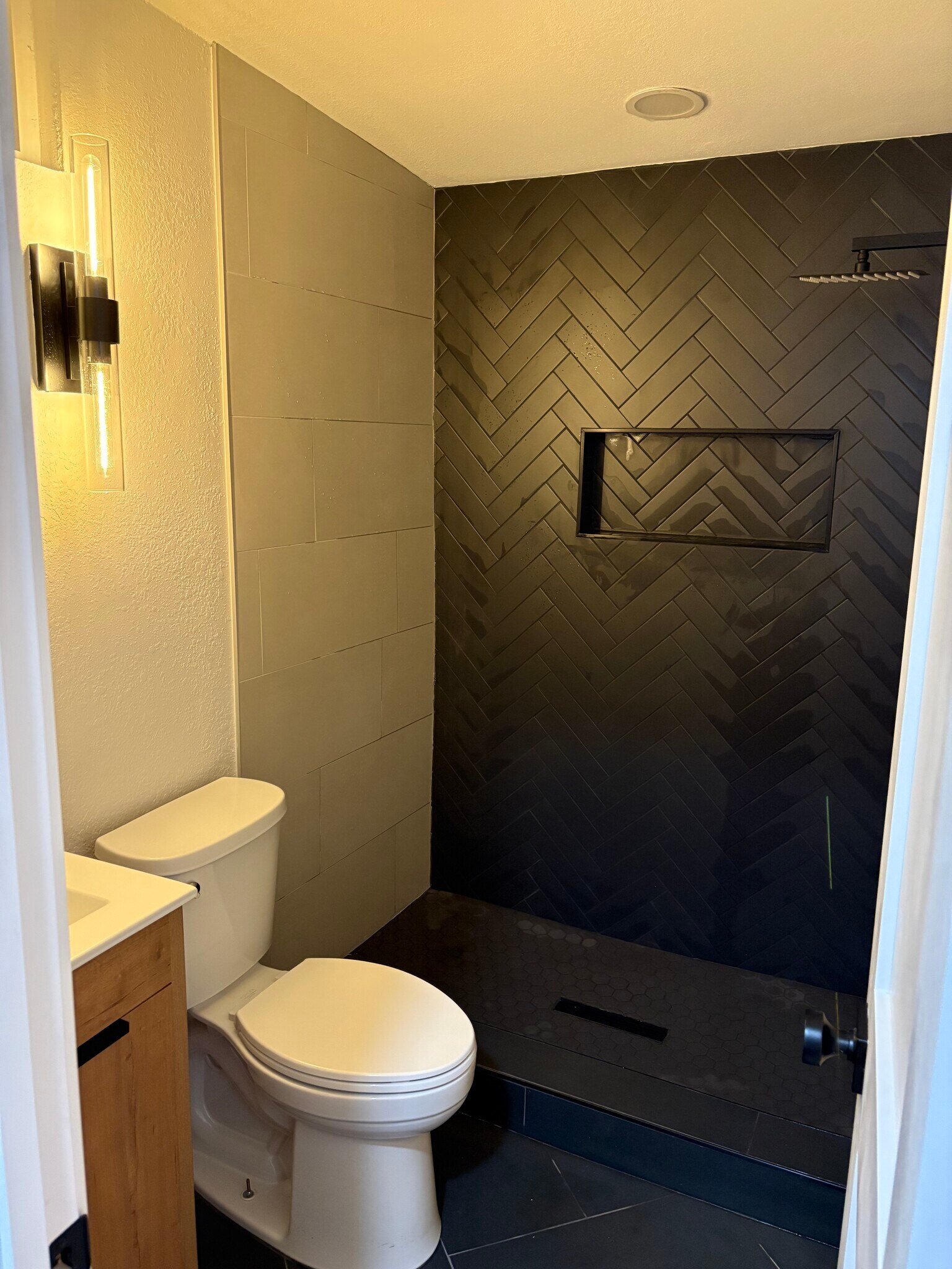 Building Photo - 4697 55th Ave N