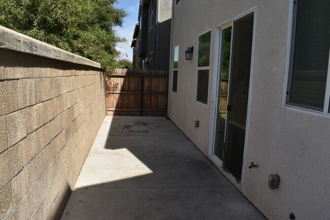 Building Photo - 263 Shafer Ave