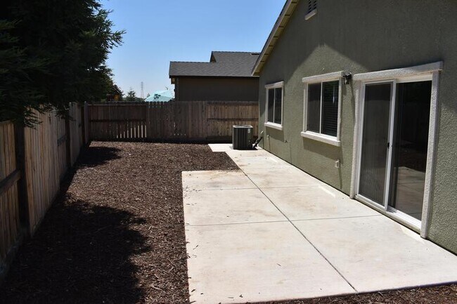 Building Photo - 4208 Candle Ct