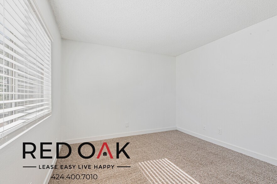 Building Photo - 13325 Heacock St