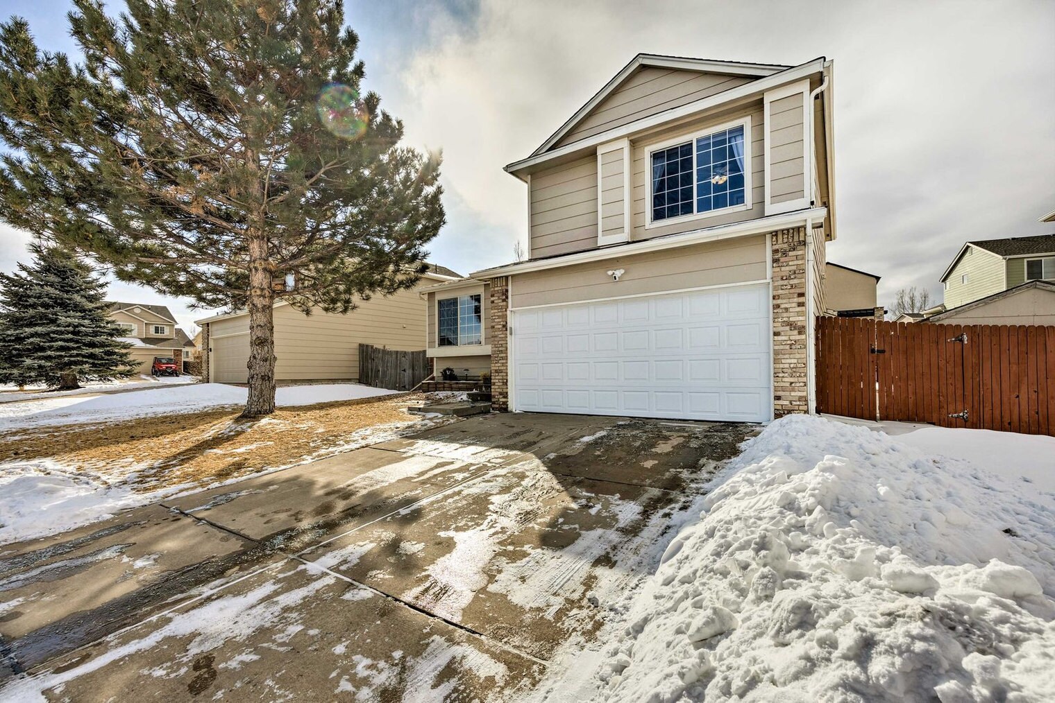 Building Photo - 5257 Pioneer Mesa Dr