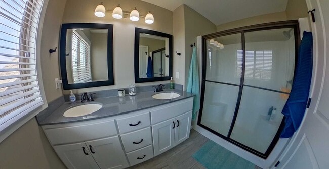 Building Photo - 3D Tour Available - West Side + Fenced-in Yard + Attached 2-Car Garage + Washer-Dryer Included! A...